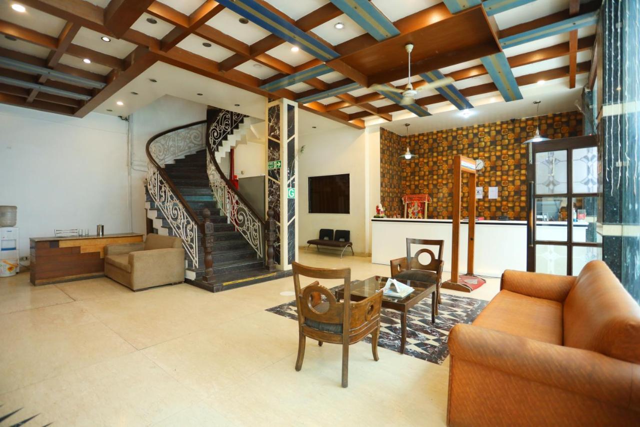Hotel Maya 'New Delhi' Esterno foto