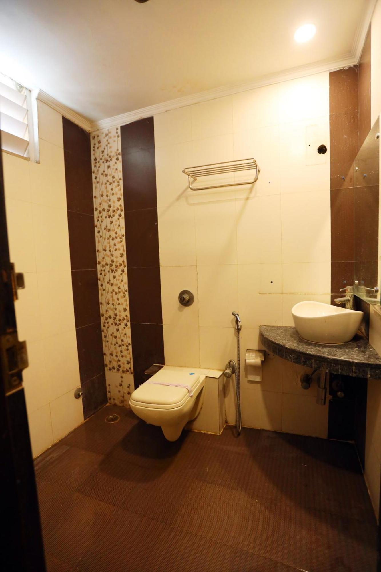 Hotel Maya 'New Delhi' Esterno foto