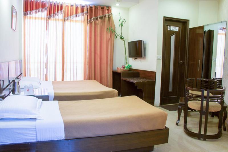 Hotel Maya 'New Delhi' Esterno foto