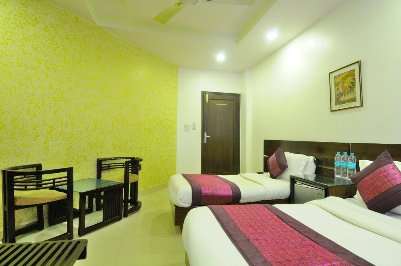 Hotel Maya 'New Delhi' Esterno foto